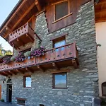 A Due Passi Da Aosta