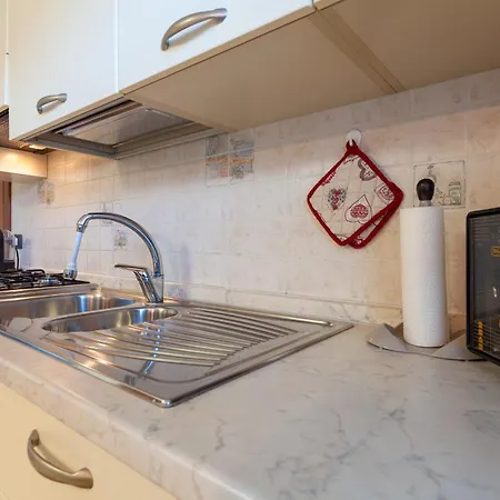 아파트 A Due Passi Da 아오스타