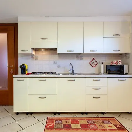 A Due Passi Da Apartment Aosta